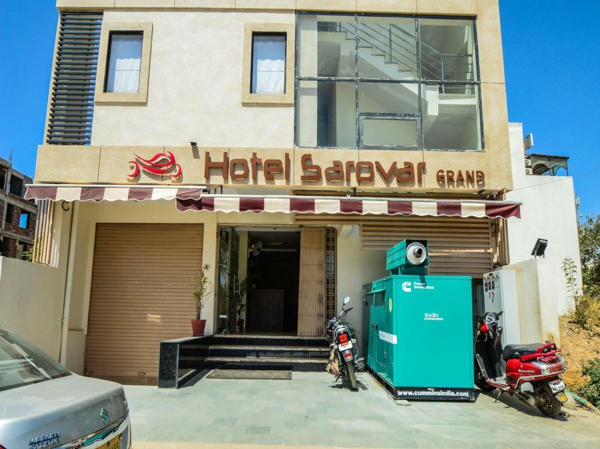 Capital O 35703 Hotel Sarovar Grand Udajpur Zewnętrze zdjęcie